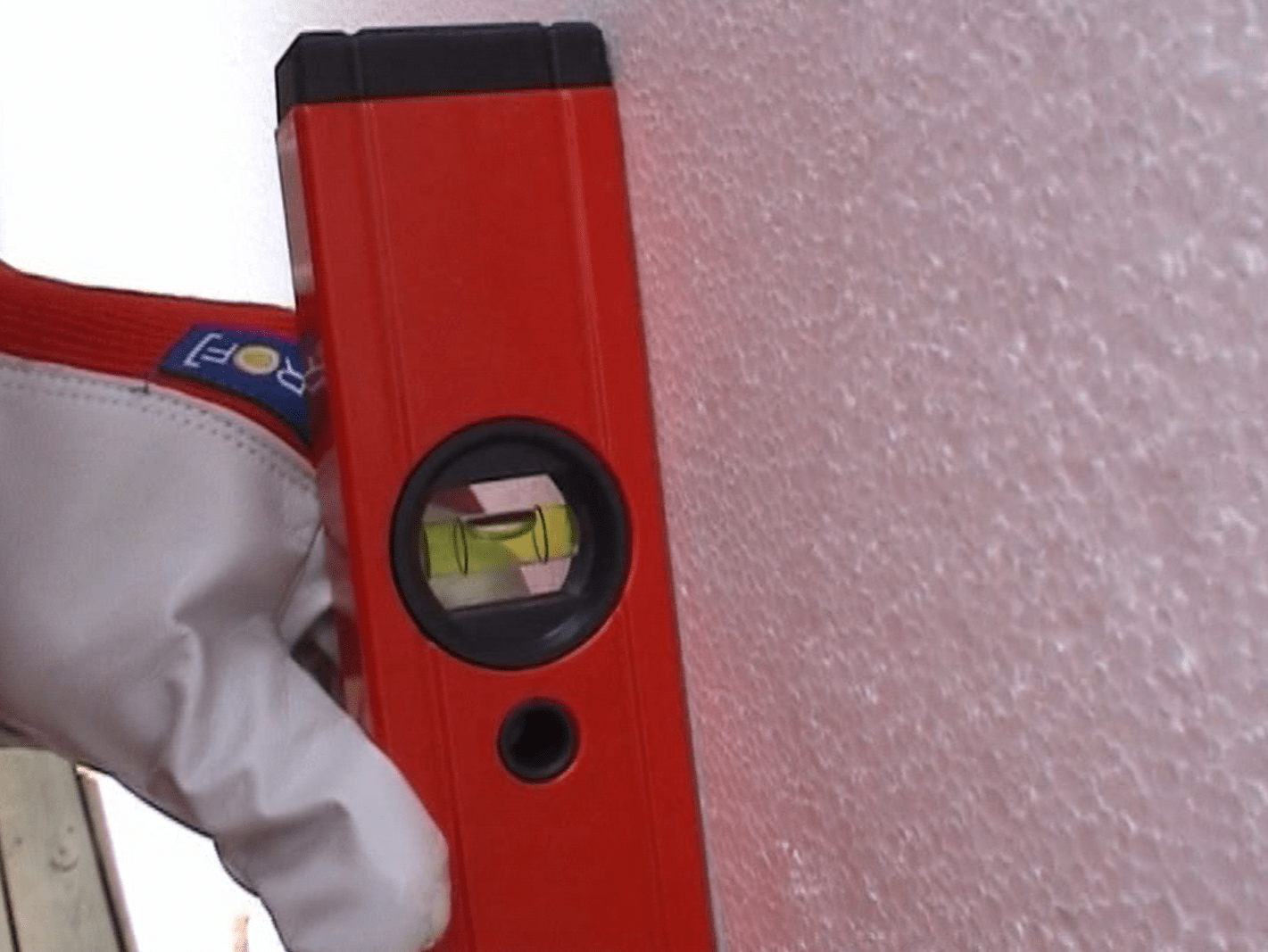 Play video: How to insulate walls?