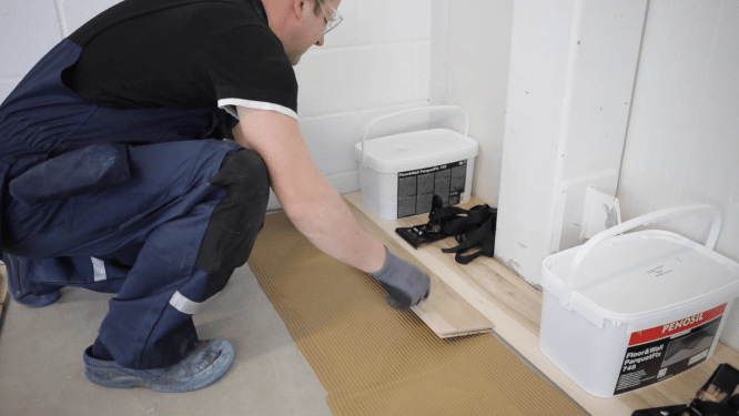 Play video: How to glue parquet?