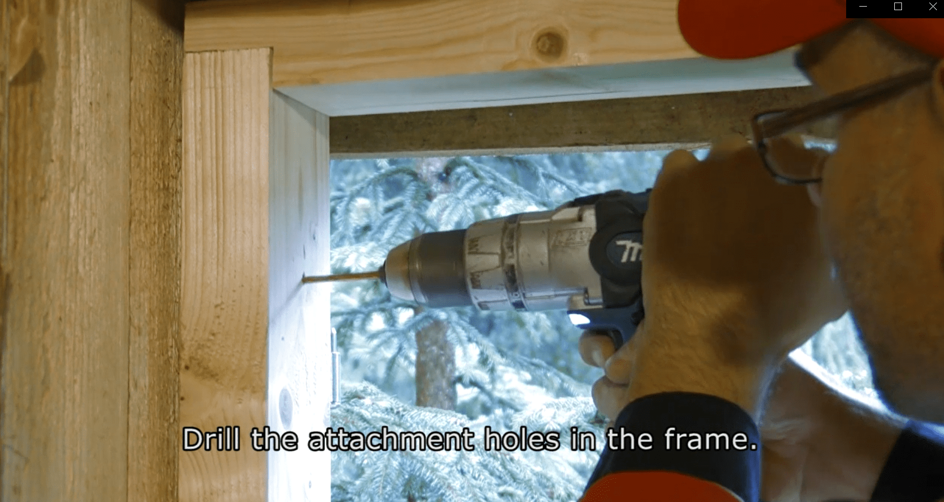Play video: Installation of log house windows with self-expanding tape