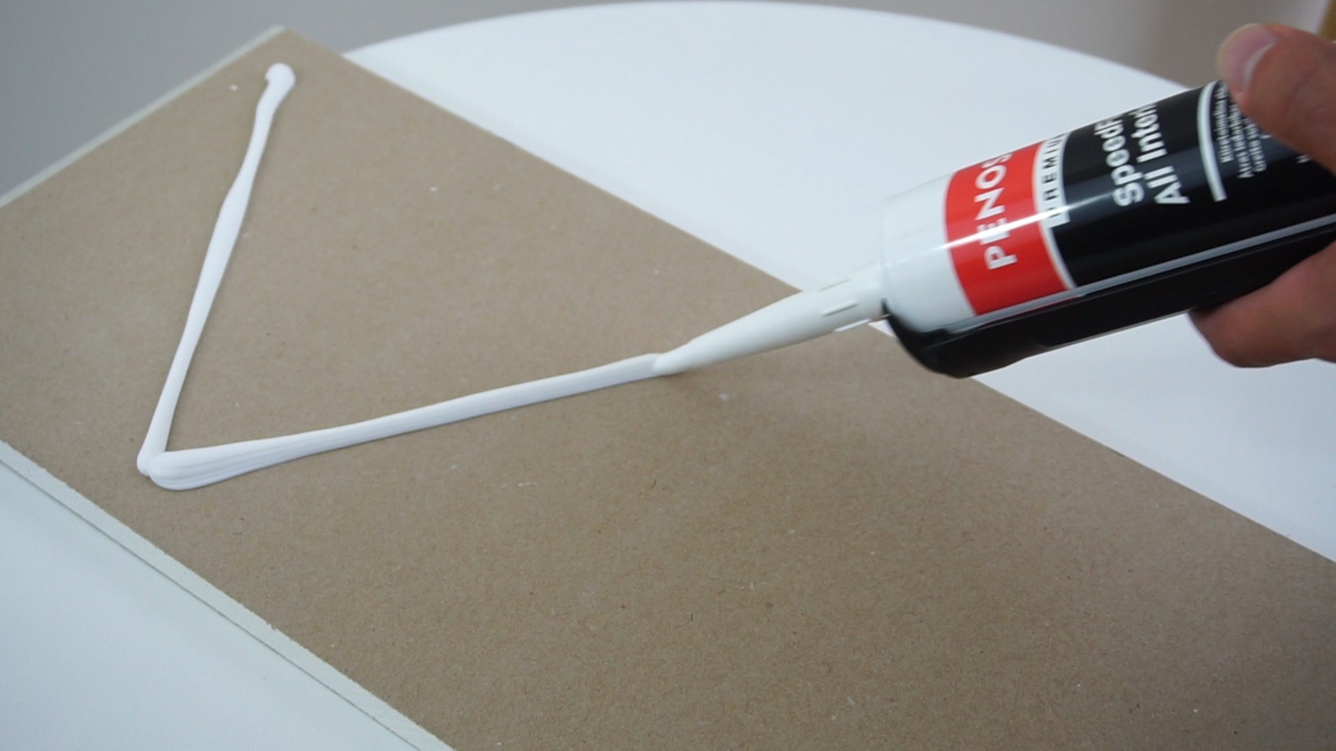 Play video: Penosil Premium SpeedFix All Interior 697 klijų savybės