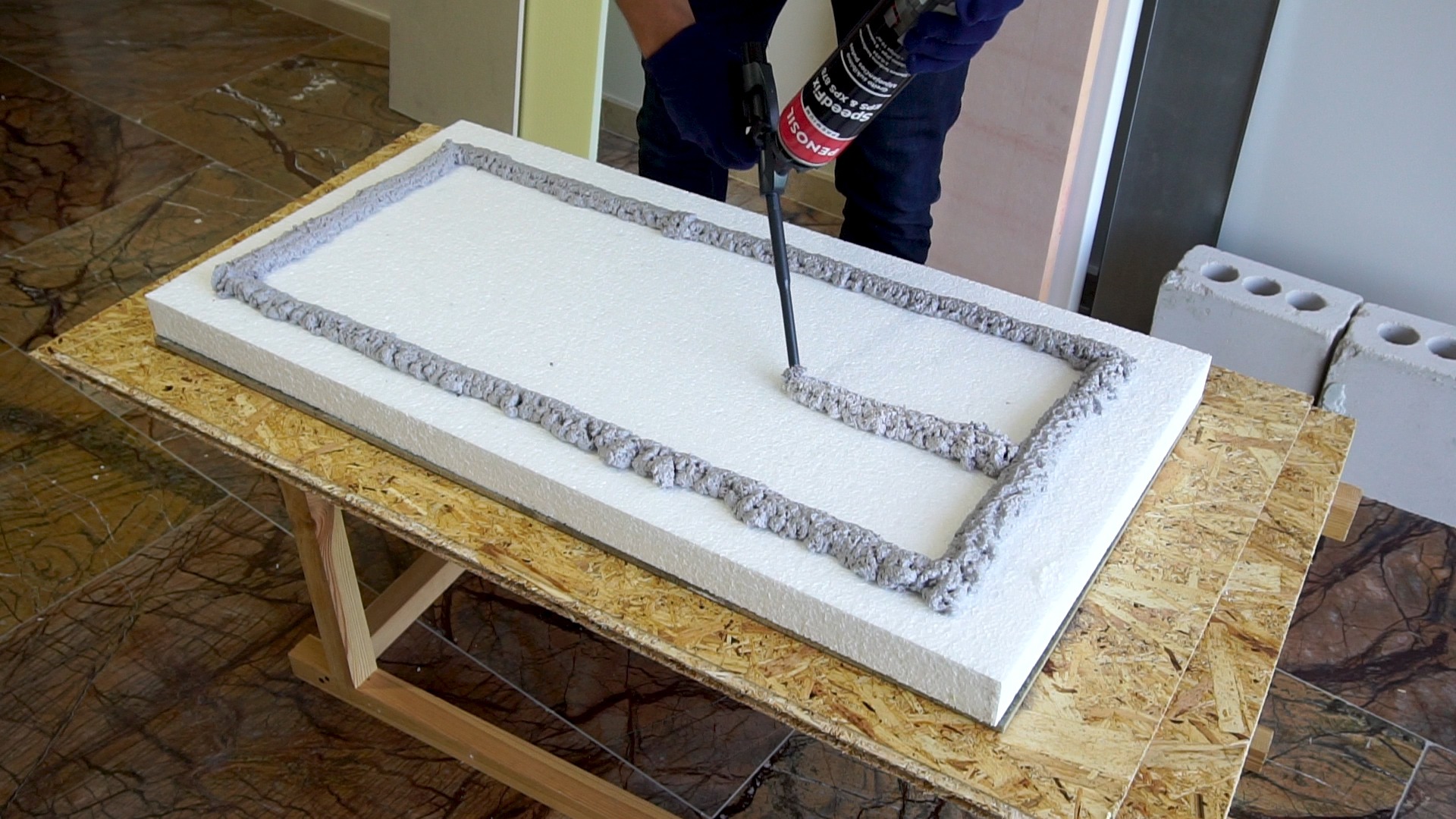 Play video: Penosil SpeedFix EPS&XPS 878 klijuojančių putų savybės