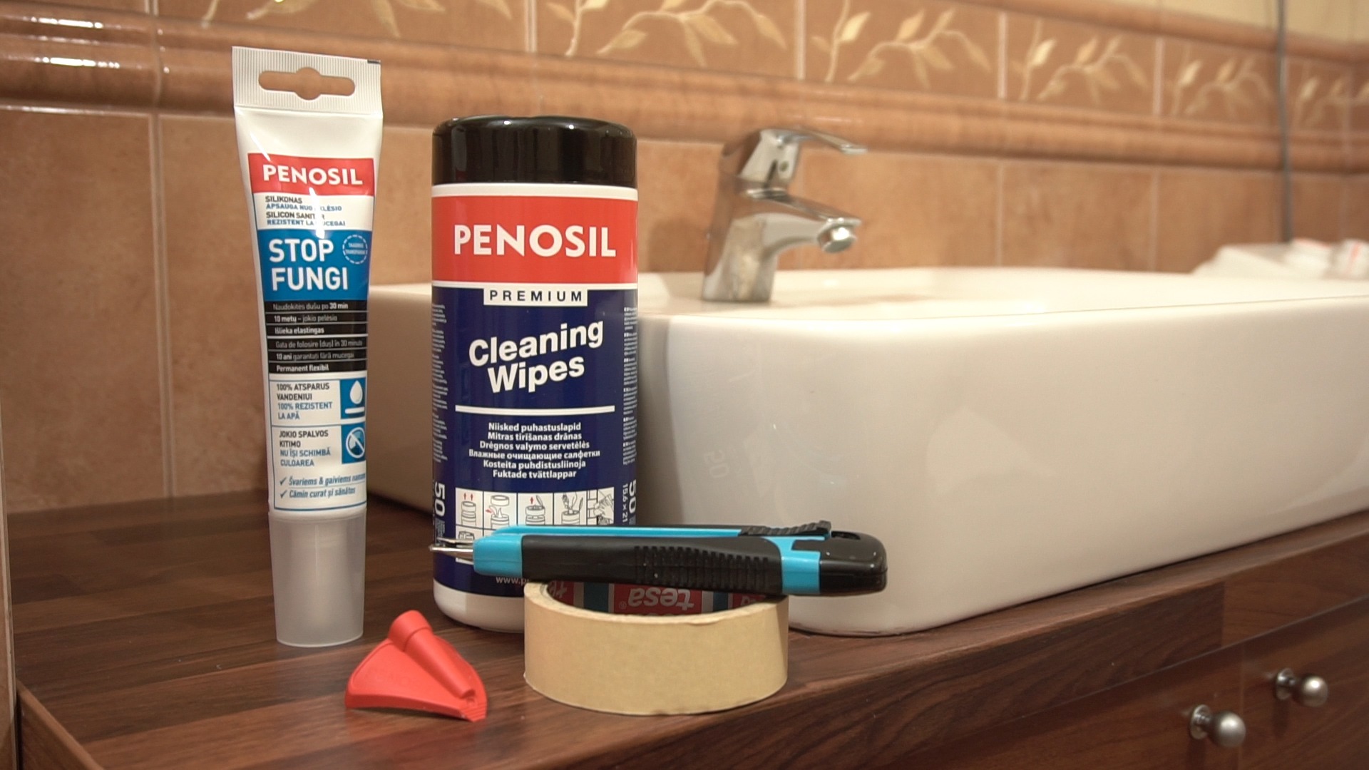 Play video: Kaip užsandarinti praustuvą su Penosil Stop Fungi silikonu?