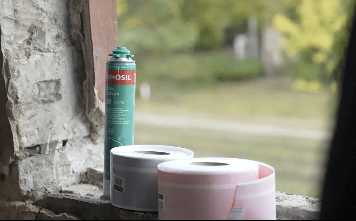 Play video: Energoefektīva logu montāža ar PENOSIL produktiem