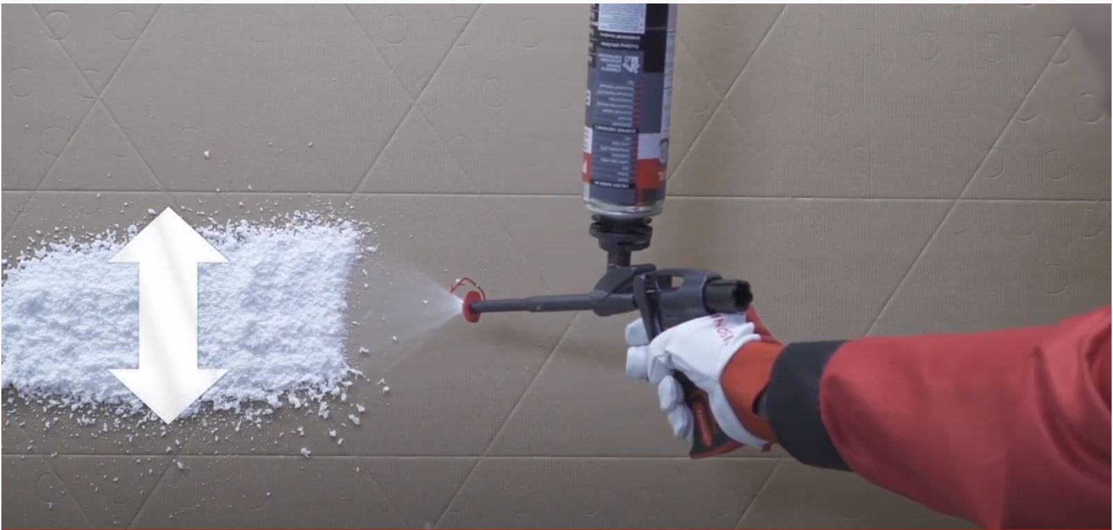 Play video: INOVAÇÃO! Isolamento com espuma pulverizável