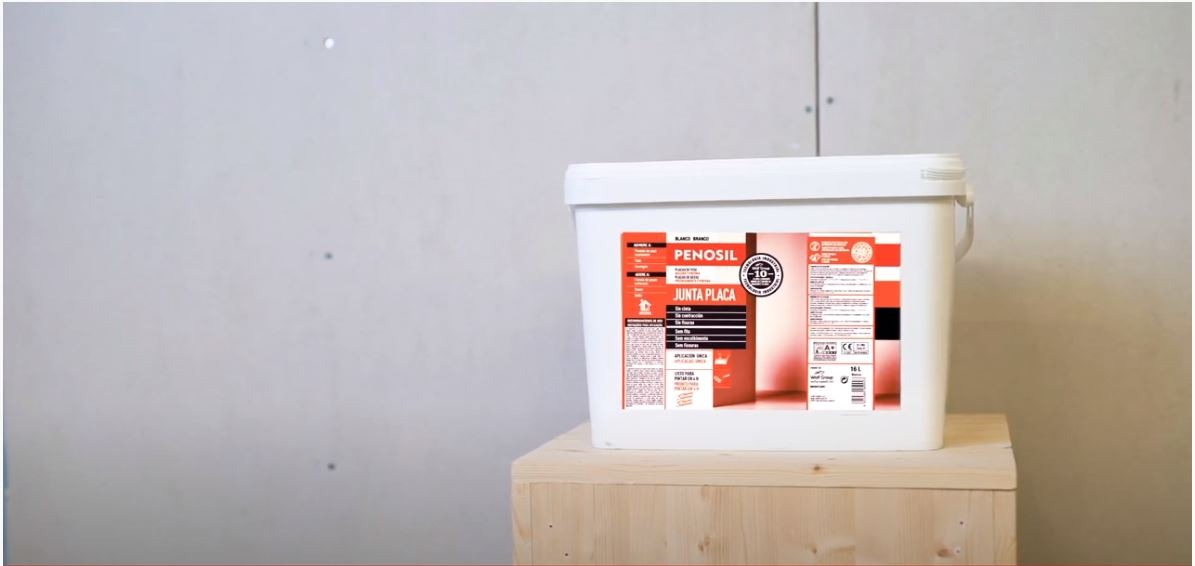 Play video: Como preencher e finalizar a junta de uma placa de gesso sem fita adesiva