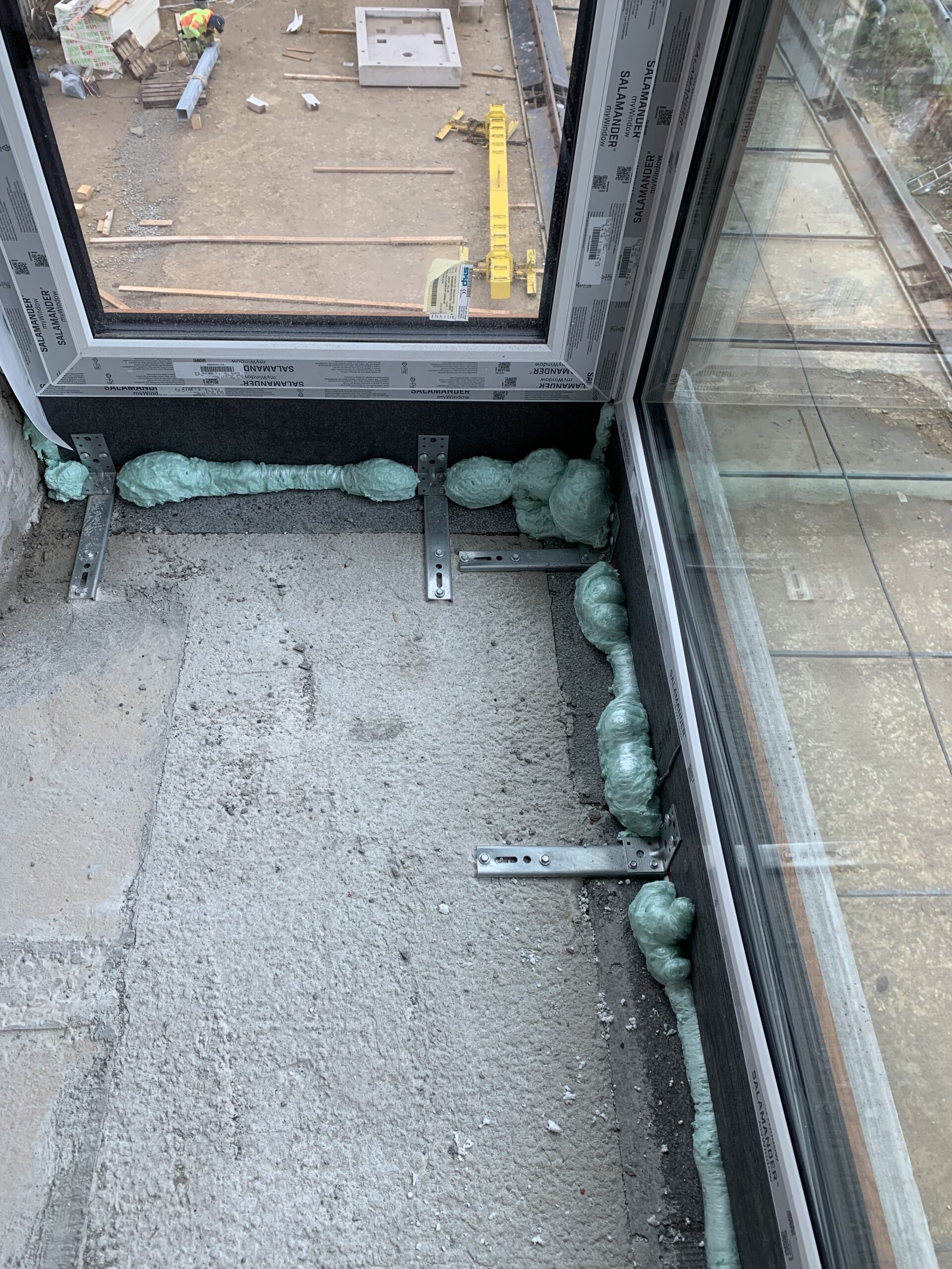 Window & Door Elastic Gunfoam 198 gallery image